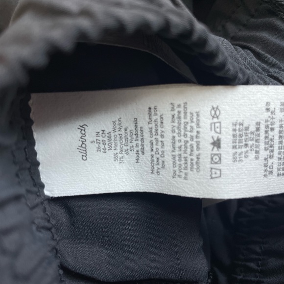 allbirds Women’s Running Shorts - Picture 3 of 3